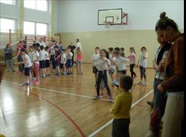 Спортски час са учешћем деце и родитеља
